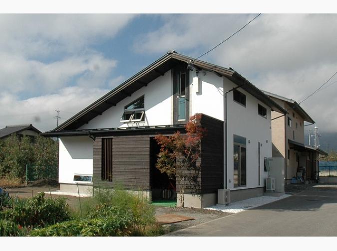 平屋 ロフトの和モダンな家 安曇野市の施工例 株 木族の家 ココスマ注文住宅 長野県の新築一戸建て 平屋 ロフトの和モダンな家 安曇野市の施工例 株 木族の家 ココスマ注文住宅 長野県の新築一戸建て